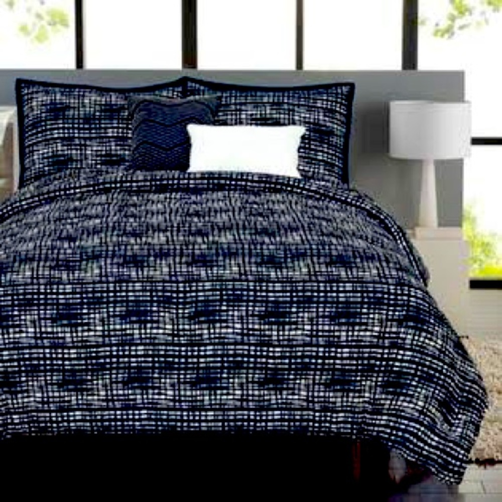 Raymond Waites Kyoko Queen 4 Piece Comforter Set